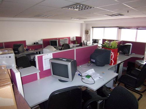 園區(qū)家具拆裝公司價(jià)格,長(zhǎng)途搬家公司